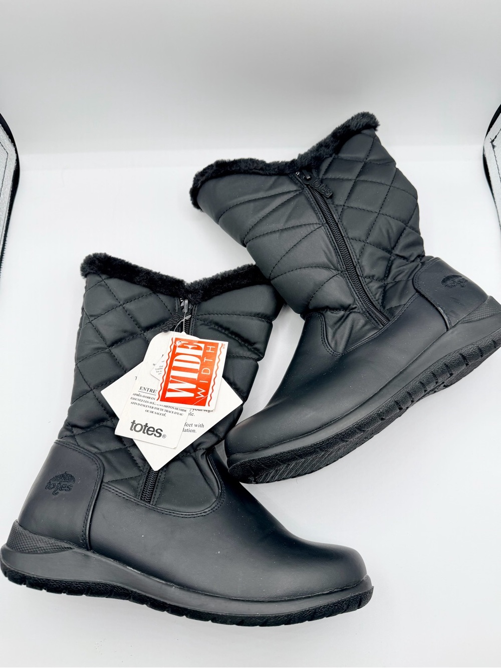 Totes Black Quilted Waterproof THERMOlite Wide Width Zip Snow Boots Women 7W